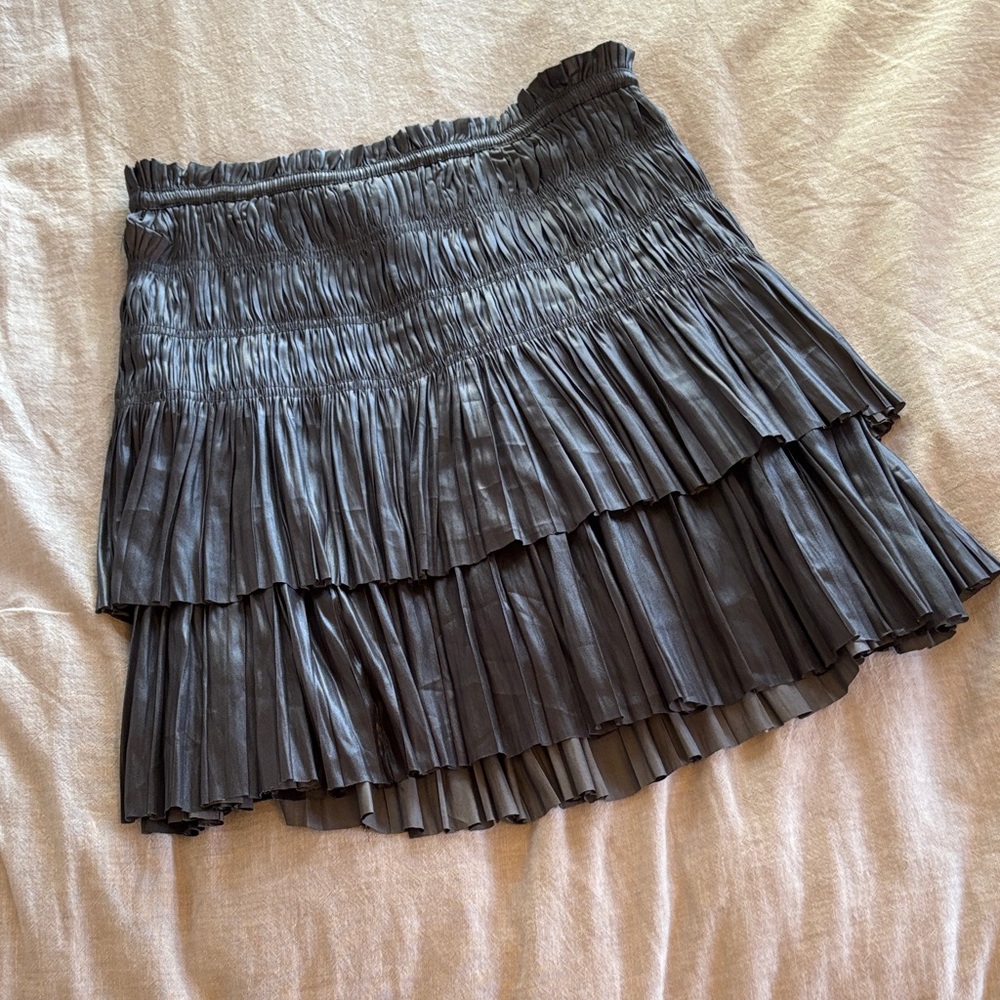 Decker Elegant Tiered Skirt